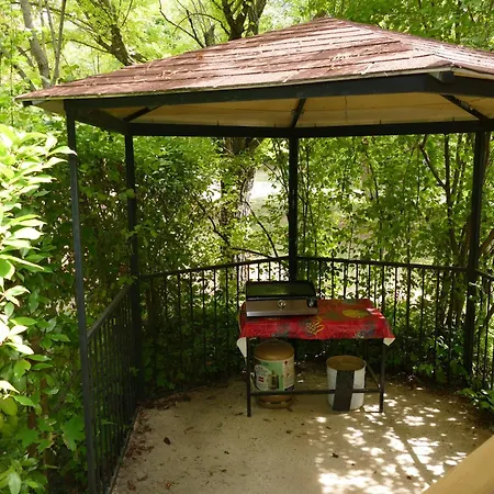 Camping Le Vieux Colombier Moustiers-Sainte-Marie Buitenkant foto